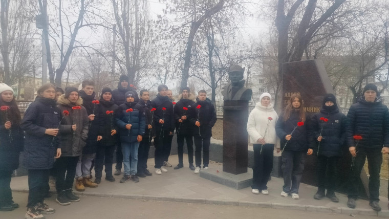 9 декабря - Памятная дата России, День Героев Отечества!.